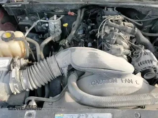 2001 GMC Sierra 1500 SL с VIN 1GTEK19V71E104476, выставлен на аукционе Copart как лот 84461234 с пробегом 205 069 миль миль и Списание • Salvage title. История ставок и продаж доступна на DreamBid. Изображение 15.