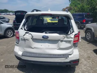 2017 Subaru Forester Touring z VIN JF2SJAWC1HH463163, wystawiony jako IAAI lot #42480107 z przebiegiem 70 337 mil mil oraz . Historia ofert i sprzedaży dostępna na DreamBid. Obrazek 16.