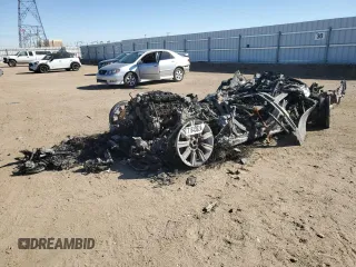 2018 Land Rover Range Rover z VIN SALGS5RE0JA500555, wystawiony jako Copart lot #71843924 z przebiegiem Nie podano mil oraz Nie do naprawy • Non repairable. Historia ofert i sprzedaży dostępna na DreamBid. Obrazek 1.