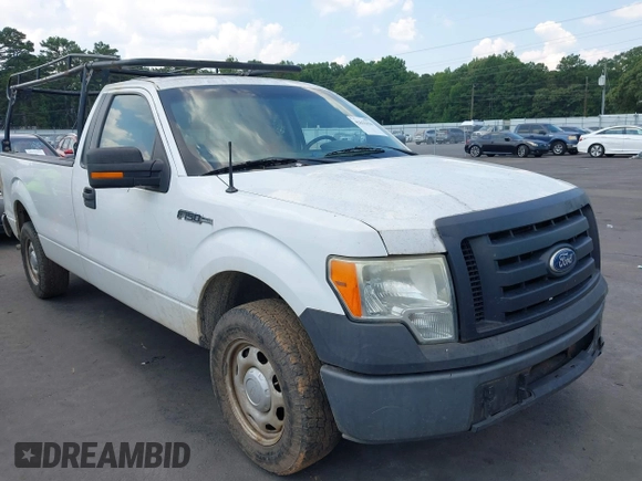 2010 Ford F-150 XL z VIN 1FTMF1CW5AKE62744, wystawiony jako IAAI lot #42622636 z przebiegiem 297 240 mil mil oraz . Historia ofert i sprzedaży dostępna na DreamBid. Obrazek 1.