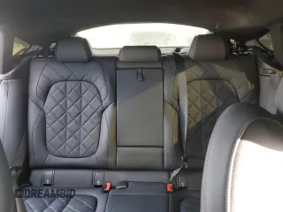 2023 BMW X6 xDrive40i z VIN 5UXCY6C02P9P43834, wystawiony jako Copart lot #85347614 z przebiegiem 16 921 mil mil oraz Szkoda całkowita • Salvage title. Historia ofert i sprzedaży dostępna na DreamBid. Obrazek 10.