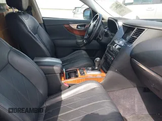 2009 Infiniti FX with VIN JNRAS18W99M151079, listed as a IAAI auction lot 42210211 with 135,438 mi miles and . Bid and sale history available at DreamBid. Image 5.