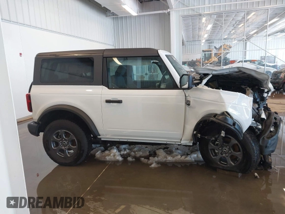 2022 Ford Bronco with VIN 1FMDE5AP7NLB47297, listed as a IAAI auction lot 41260077 with 19,780 mi miles. Bid and sale history available at carsss.com. Image 13.