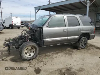 2002 GMC Yukon SLT with VIN 1GKEC13TX2R241172, listed as a Copart auction lot 47281635 with 0 mi miles and Salvage Title. Bid and sale history available at carsss.com. Image 1.