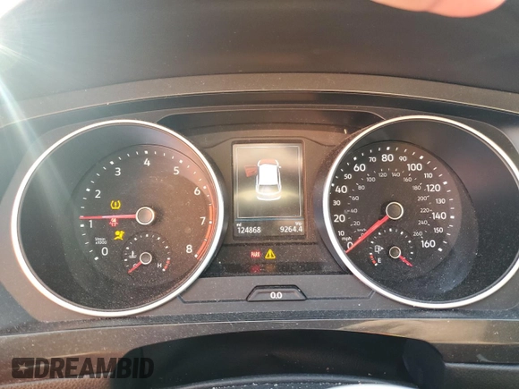 2018 Volkswagen Tiguan SEL with VIN 3VV3B7AX0JM014461, listed as a Copart auction lot 49785725 with 124,868 mi miles and Salvage Title. Bid and sale history available at DreamBid. Image 9.