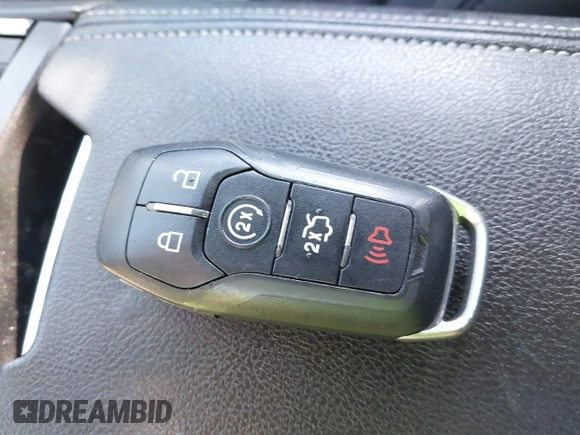 2013 Lincoln MKZ with VIN 3LN6L2G97DR805352, listed as a IAAI auction lot 41893270 with 161,207 mi miles and . Bid and sale history available at DreamBid. Image 11.