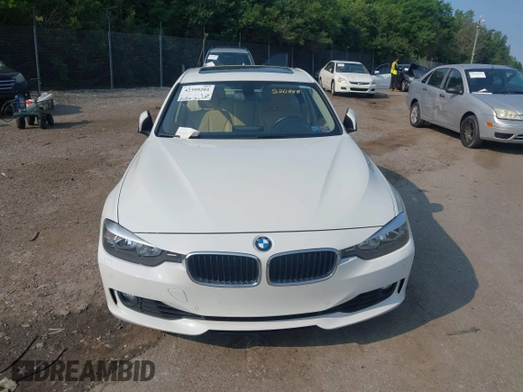 2015 BMW 3 Series 328i xDrive с VIN WBA3B5G51FNS20388, выставлен на аукционе IAAI как лот 42399201 с пробегом 97 349 миль миль и . История ставок и продаж доступна на DreamBid. Изображение 12.