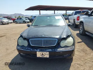 2003 Mercedes-Benz C 240 с VIN WDBRF61J53E013395, выставлен на аукционе IAAI как лот 42739169 с пробегом Не указан миль и . История ставок и продаж доступна на DreamBid. Изображение 6.