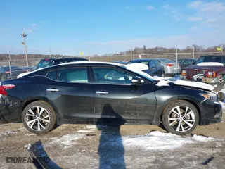 2018 Nissan Maxima SL with VIN 1N4AA6APXJC381054, listed as a IAAI auction lot 41400329 with 276,678 mi miles. Bid and sale history available at carsss.com. Image 13.
