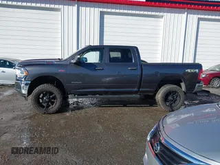 2020 Ram 2500 Tradesman with VIN 3C6UR5CJ7LG303941, listed as a IAAI auction lot 41610301 with 42,513 mi miles and . Bid and sale history available at DreamBid. Image 14.