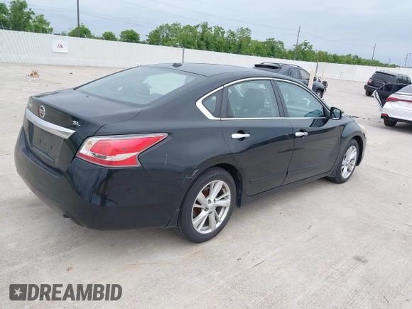 2015 Nissan Altima S with VIN 1N4AL3AP4FN863927, listed as a IAAI auction lot 42202359 with 221,654 mi miles and . Bid and sale history available at DreamBid. Image 4.