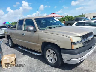 2005 Chevrolet Silverado 1500 Work Truck z VIN 1GCEC19X45Z250878, wystawiony jako IAAI lot #39680172 z przebiegiem Nie podano mil oraz . Historia ofert i sprzedaży dostępna na DreamBid. Obrazek 1.