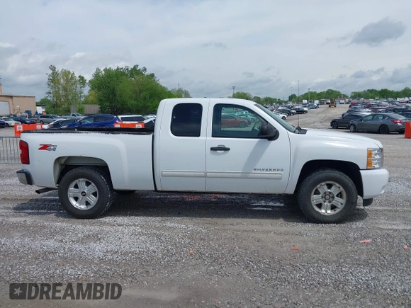 2009 Chevrolet Silverado 1500 LT with VIN 1GCEK290X9Z291310, listed as a IAAI auction lot 42055477 with 154,712 mi miles and . Bid and sale history available at DreamBid. Image 13.