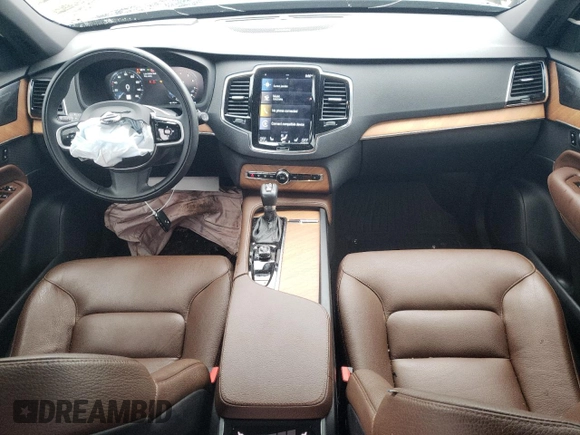 2022 Volvo XC90 Momentum with VIN YV4A22PK5N1852120, listed as a Copart auction lot 71234424 with 42,519 mi miles and Salvage title. Bid and sale history available at DreamBid. Image 8.