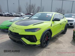 2024 Lamborghini Urus Performante z VIN ZPBUC3ZL1RLA32922, wystawiony jako IAAI lot #41561732 z przebiegiem 52 mil mil oraz . Historia ofert i sprzedaży dostępna na DreamBid. Obrazek 2.