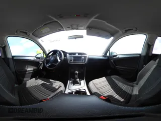 2022 Volkswagen Tiguan S z VIN 3VV1B7AX0NM126321, wystawiony jako IAAI lot #41939646 z przebiegiem 62 309 mil mil oraz . Historia ofert i sprzedaży dostępna na DreamBid. Obrazek 23.