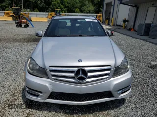 2013 Mercedes-Benz C 250 Sport with VIN WDDGF4HB7DR291548, listed as a Copart auction lot 60804205 with 176,578 mi miles and Clean title. Bid and sale history available at DreamBid. Image 5.