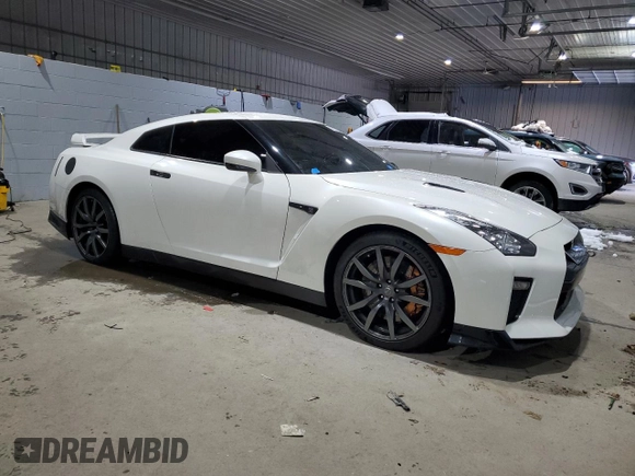 2020 Nissan GT-R Premium z VIN JN1AR5EF7LM100438, wystawiony jako Copart lot #81927084 z przebiegiem Nie podano mil oraz Szkody całkowita. Historia ofert i sprzedaży dostępna na DreamBid. Obrazek 4.
