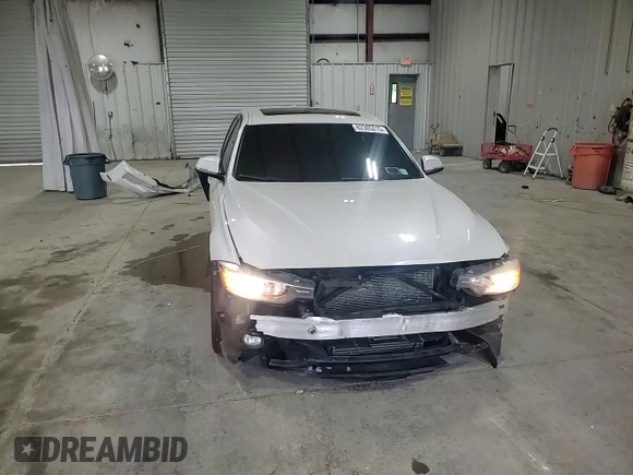 2013 BMW 3 Series 328i xDrive with VIN WBA3B3C54DF536837, listed as a Copart auction lot 62305215 with 289,839 mi miles and Salvage title. Bid and sale history available at DreamBid. Image 14.