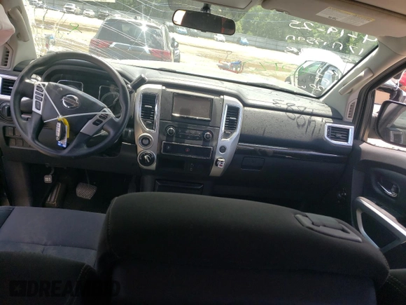 2018 Nissan Titan SV z VIN 1N6AA1EJ8JN514883, wystawiony jako Copart lot #56508115 z przebiegiem 207 605 mil mil oraz Szkoda całkowita • Salvage title. Historia ofert i sprzedaży dostępna na DreamBid. Obrazek 8.