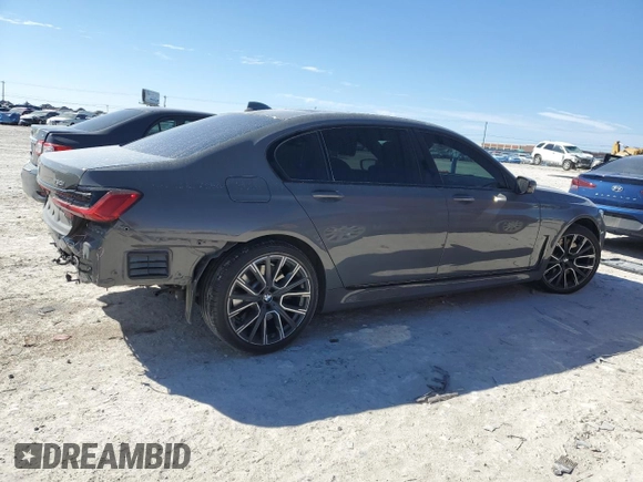 2021 BMW 7 Series 750i xDrive z VIN WBA7U2C05MCF09340, wystawiony jako Copart lot #45739545 z przebiegiem 41 674 mil mil oraz Szkoda całkowita • Salvage title. Historia ofert i sprzedaży dostępna na DreamBid. Obrazek 3.
