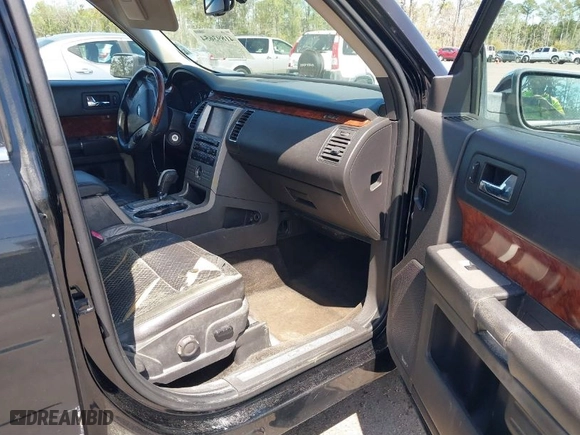 2009 Ford Flex Limited with VIN 2FMDK53C19BA03348, listed as a IAAI auction lot 41893654 with 259,322 mi miles. Bid and sale history available at carsss.com. Image 5.