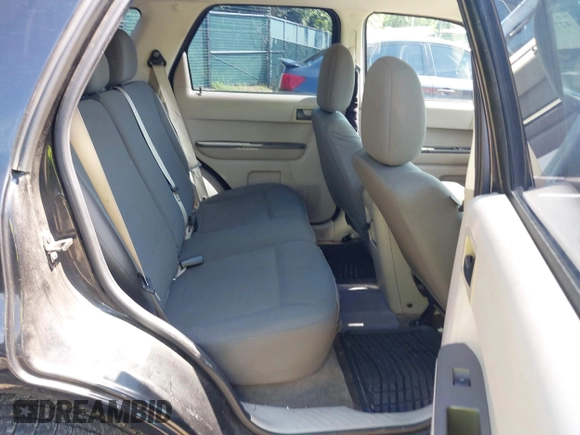 2011 Ford Escape XLS with VIN 1FMCU0C71BKA85329, listed as a IAAI auction lot 42774590 with 226,820 mi miles and . Bid and sale history available at DreamBid. Image 8.