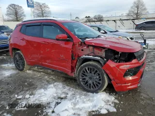 2022 Jeep Compass High Altitude with VIN 3C4NJDCB5NT191741, listed as a Copart auction lot 41439075 with 31,467 mi miles and Salvage Title. Bid and sale history available at DreamBid. Image 4.