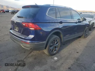 2022 Volkswagen Tiguan SE z VIN 3VV3B7AX3NM147401, wystawiony jako Copart lot #41983715 z przebiegiem 30 728 mil mil oraz Szkoda całkowita • Salvage title. Historia ofert i sprzedaży dostępna na DreamBid. Obrazek 3.