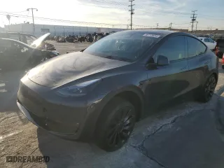 2025 Tesla Model Y Performance with VIN 7SAYGDEF9SF218903, listed as a Copart auction lot 86715634 with 610 mi miles and Salvage Title. Bid and sale history available at carsss.com. Image 1.
