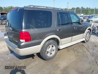 2006 Ford Expedition Eddie Bauer z VIN 1FMFU17586LA66711, wystawiony jako IAAI lot #41984167 z przebiegiem 225 284 mil mil oraz . Historia ofert i sprzedaży dostępna na DreamBid. Obrazek 4.