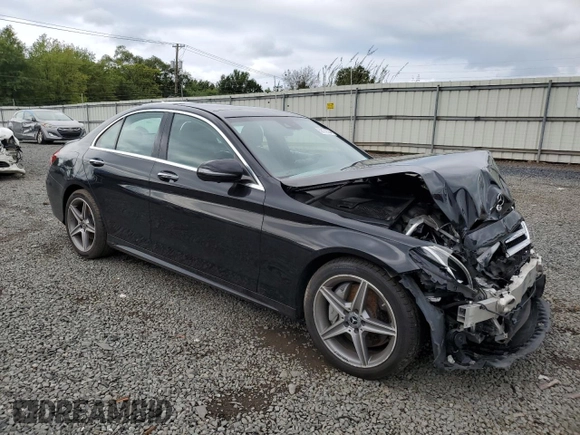 2018 Mercedes-Benz C 300 with VIN 55SWF4KBXJU262480, listed as a Copart auction lot 68102534 with 58,003 mi miles and Salvage Title. Bid and sale history available at DreamBid. Image 4.