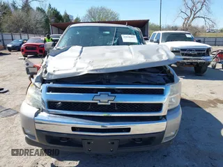 2009 Chevrolet Silverado 1500 LT with VIN 1GCEK29J29Z238478, listed as a IAAI auction lot 41838442 with 156,947 mi miles. Bid and sale history available at carsss.com. Image 13.