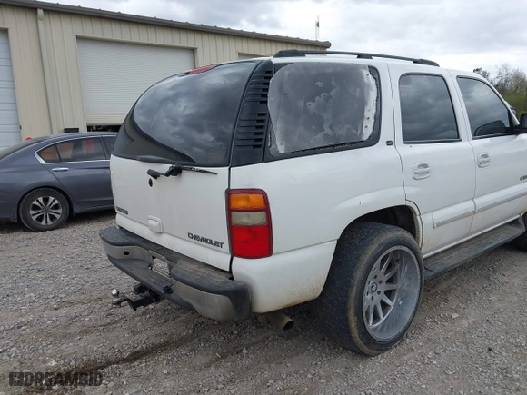 2003 Chevrolet Tahoe LS with VIN 1GNEC13Z73R126800, listed as a IAAI auction lot 41848636 with 267,234 mi miles. Bid and sale history available at carsss.com. Image 6.