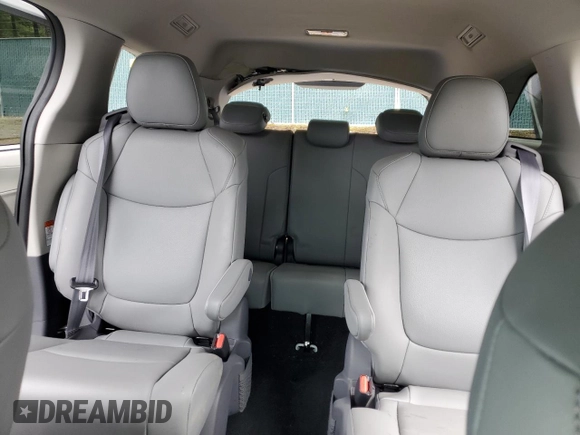 2021 Toyota Sienna XLE with VIN 5TDYSKFC1MS019685, listed as a Copart auction lot 52009665 with 0 mi miles and Salvage Title. Bid and sale history available at carsss.com. Image 10.