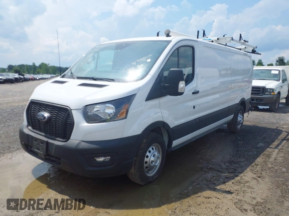 2024 Ford Transit z VIN 1FTYE2Y87RKA82840, wystawiony jako IAAI lot #42644818 z przebiegiem 10 940 mil mil oraz . Historia ofert i sprzedaży dostępna na DreamBid. Obrazek 17.