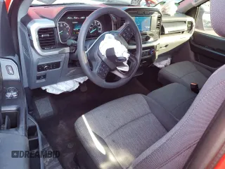 2021 Ford F-150 XL with VIN 1FTMF1C58MKE69537, listed as a Copart auction lot 41438195 with 51,701 mi miles and Salvage title. Bid and sale history available at DreamBid. Image 8.