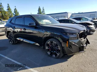 2023 BMW XM z VIN 5YM23CS08P9R97700, wystawiony jako Copart lot #79049744 z przebiegiem Nie podano mil oraz Szkody całkowita. Historia ofert i sprzedaży dostępna na DreamBid. Obrazek 4.