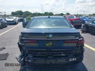 2022 BMW 7 Series 740i with VIN WBA7T2C02NCH73426, listed as a IAAI auction lot 42641007 with 49,300 mi miles and . Bid and sale history available at DreamBid. Image 17.
