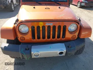 2010 Jeep Wrangler Sahara с VIN 1J4GA5D13AL222537, выставлен на аукционе IAAI как лот 41978214 с пробегом 149 194 миль миль и . История ставок и продаж доступна на DreamBid. Изображение 18.