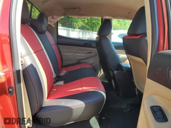 2015 Toyota Tacoma PreRunner z VIN 5TFJX4GN6FX044397, wystawiony jako Copart lot #56922215 z przebiegiem 112 187 mil mil oraz Szkoda całkowita • Salvage title. Historia ofert i sprzedaży dostępna na DreamBid. Obrazek 10.