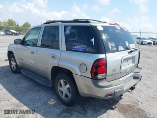 2004 Chevrolet TrailBlazer LT with VIN 1GNDS13SX42239605, listed as a IAAI auction lot 41862159 with 235,797 mi miles. Bid and sale history available at carsss.com. Image 3.