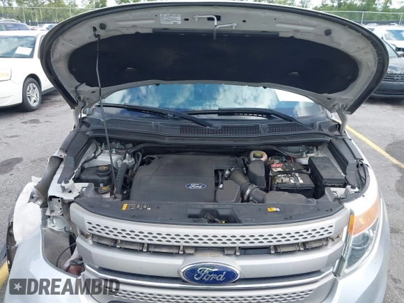 2013 Ford Explorer z VIN 1FM5K7B84DGA44152, wystawiony jako IAAI lot #42477702 z przebiegiem 201 296 mil mil oraz . Historia ofert i sprzedaży dostępna na DreamBid. Obrazek 10.