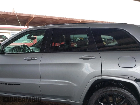 2018 Jeep Grand Cherokee Altitude with VIN 1C4RJEAG3JC358884, listed as a IAAI auction lot 42025317 with 91,451 mi miles. Bid and sale history available at carsss.com. Image 15.
