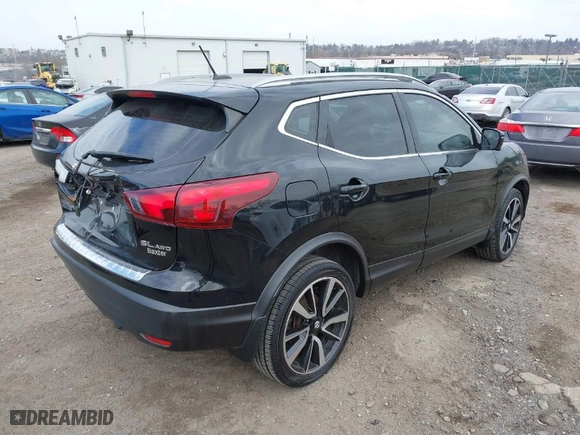 2018 Nissan Rogue Sport SV with VIN JN1BJ1CR8JW294335, listed as a IAAI auction lot 41647365 with 95,406 mi miles. Bid and sale history available at carsss.com. Image 4.