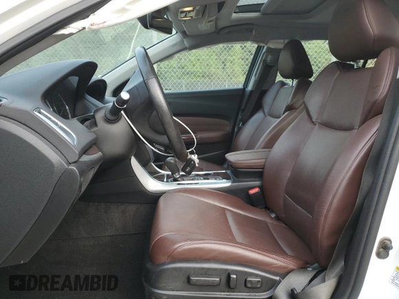 2015 Acura TLX Technology z VIN 19UUB1F56FA002733, wystawiony jako Copart lot #84795094 z przebiegiem 217 410 mil mil oraz Nie do naprawy • Non repairable. Historia ofert i sprzedaży dostępna na DreamBid. Obrazek 7.
