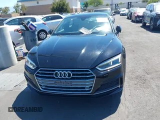 2018 Audi A5 Sportback Premium Plus z VIN WAUENCF55JA009202, wystawiony jako IAAI lot #42218463 z przebiegiem 51 866 mil mil oraz . Historia ofert i sprzedaży dostępna na DreamBid. Obrazek 12.