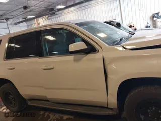 2018 Chevrolet Tahoe Commercial with VIN 1GNSKDEC7JR240082, listed as a IAAI auction lot 41608557 with 111,834 mi miles. Bid and sale history available at carsss.com. Image 13.