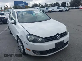 2013 Volkswagen Golf TDI z VIN WVWDM7AJ5DW117467, wystawiony jako IAAI lot #41550011 z przebiegiem 209 105 mil mil oraz . Historia ofert i sprzedaży dostępna na DreamBid. Obrazek 1.