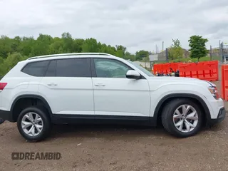 2019 Volkswagen Atlas SE with VIN 1V2UR2CA0KC560799, listed as a IAAI auction lot 42318671 with 95,804 mi miles and . Bid and sale history available at DreamBid. Image 13.